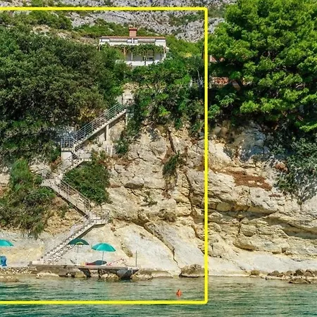 Appartement In With Seaview, Terrace, Air Condition, Wifi