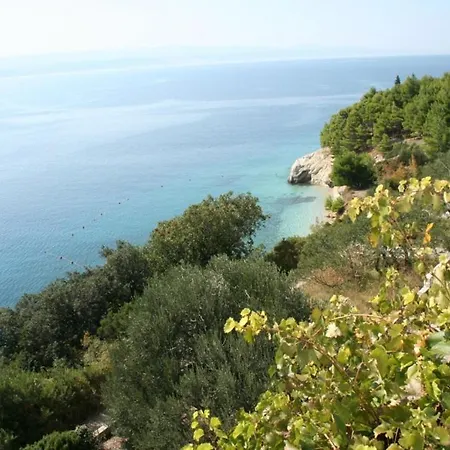 In With Seaview, Terrace, Air Condition, Wifi *